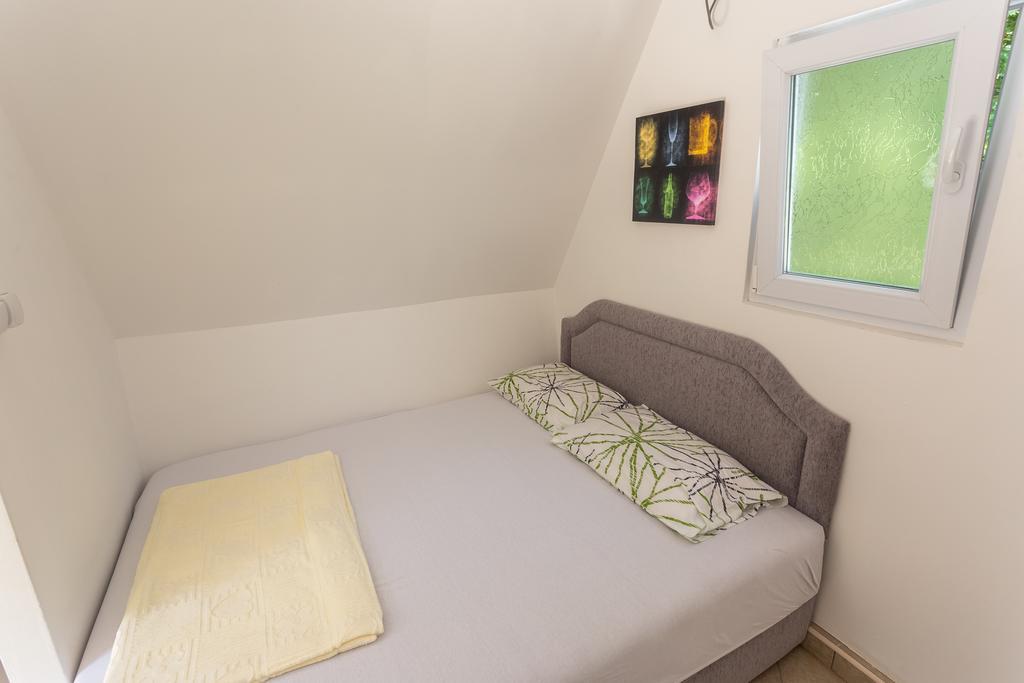 Apartments And Bungalows Mimoza Baosici Херцег Нови Екстериор снимка